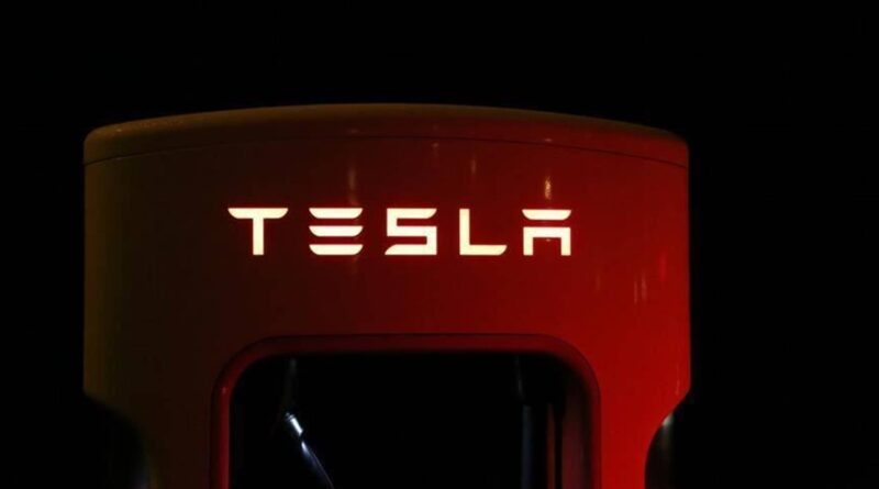 Electric carmaker Tesla sees $500B marketplace fee-Techconflict.com