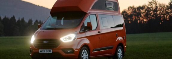 Tourneo Custom erstmals erwischt: Neuer Ford Transit