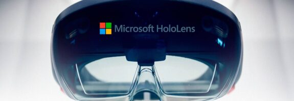 Microsoft Mesh aims to bring holographic virtual collaboration to all